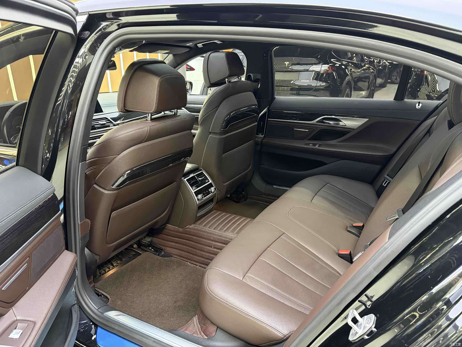 BMW 7 Series, 2018 11