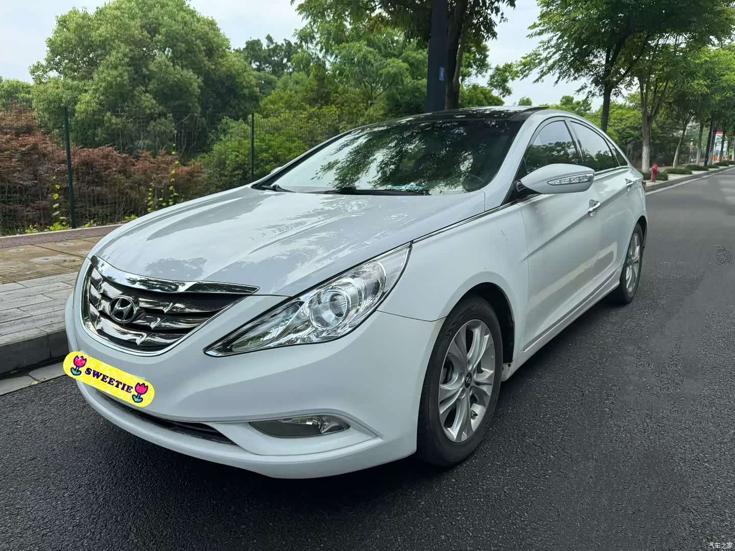 Hyundai Sonata, 2012 1