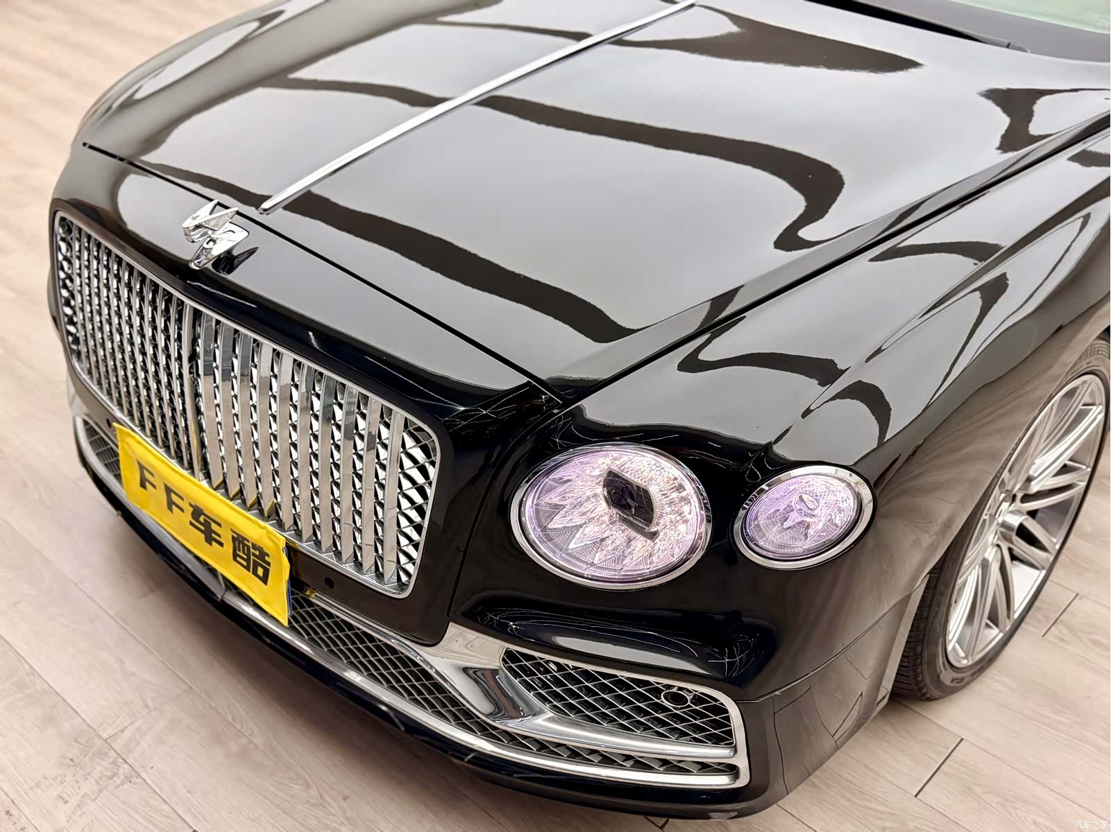 Bentley Flying Spur, 2010 8