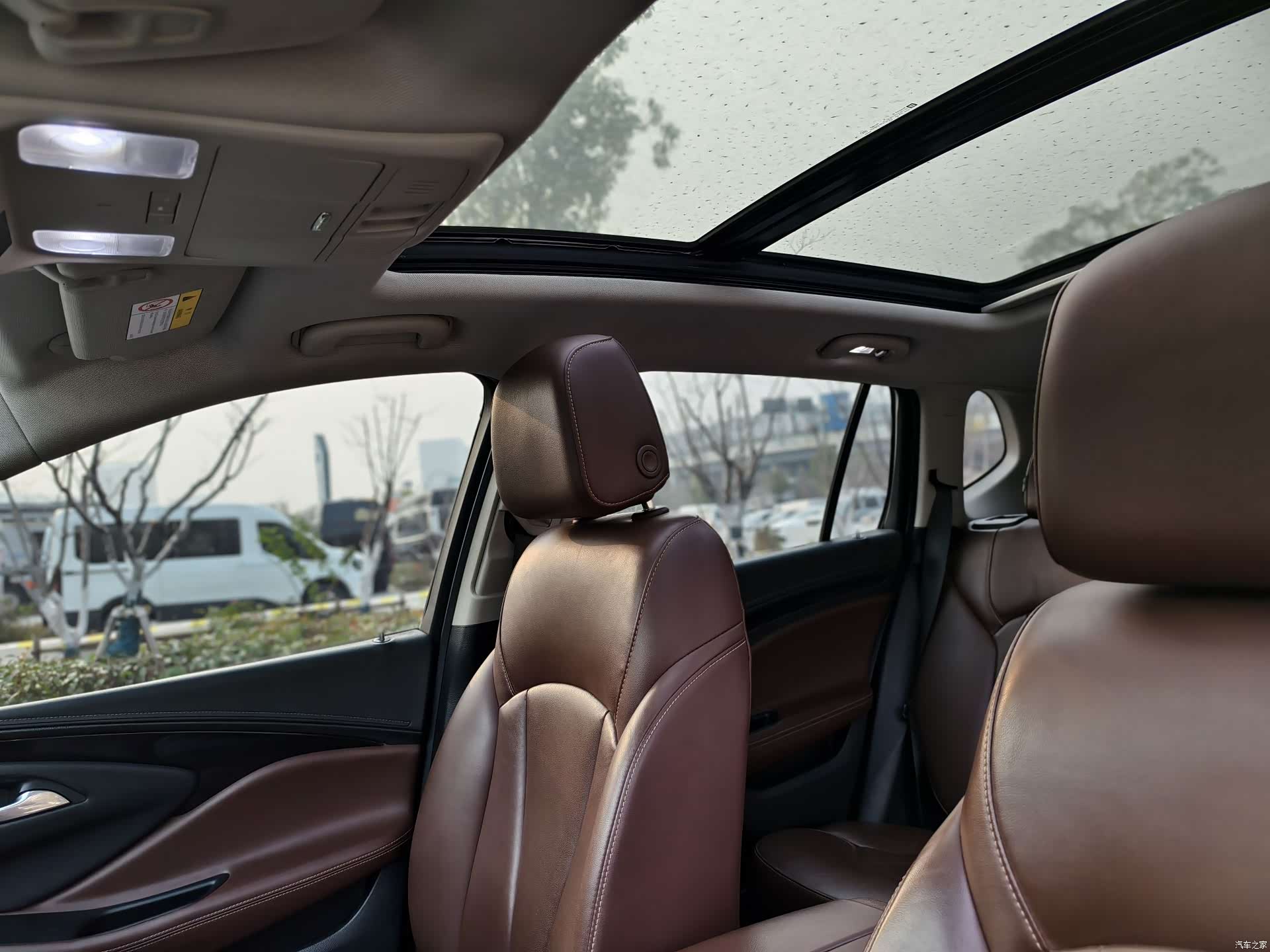 Buick Envision Plus, 2022 13