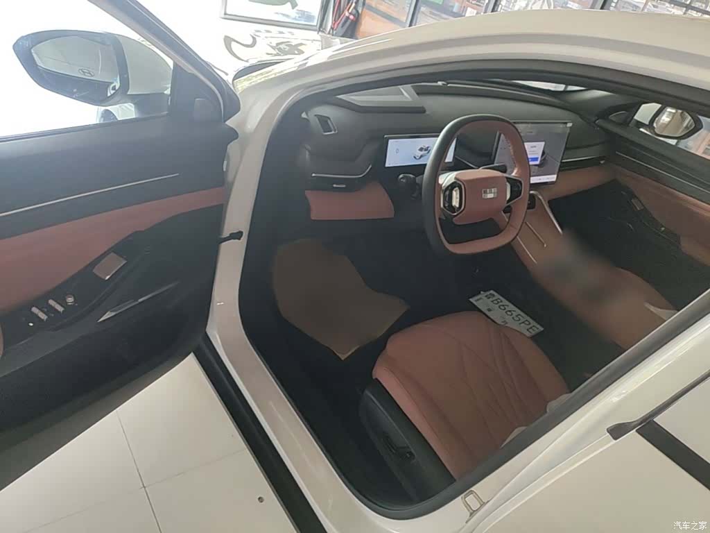Geely Galaxy L6, 2026 16