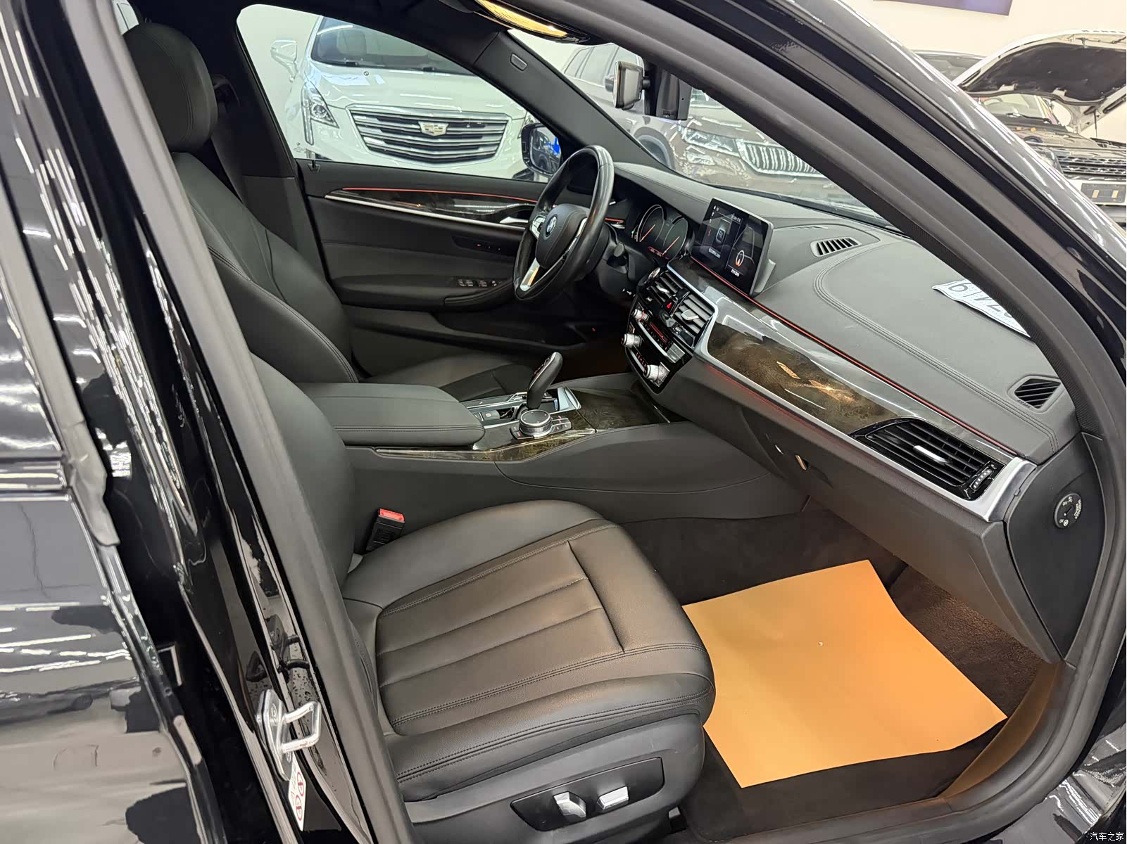 BMW 5 Series, 2018 8