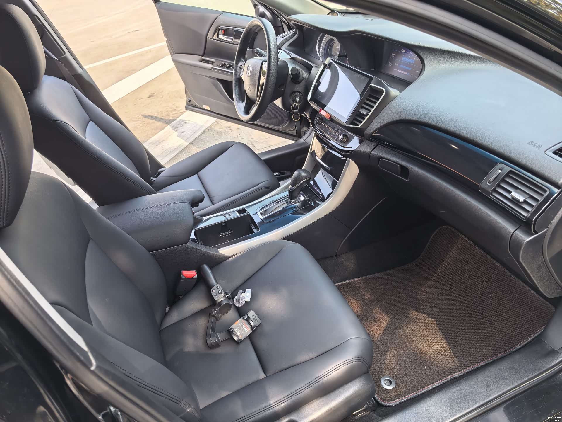 Honda Accord, 2017 11