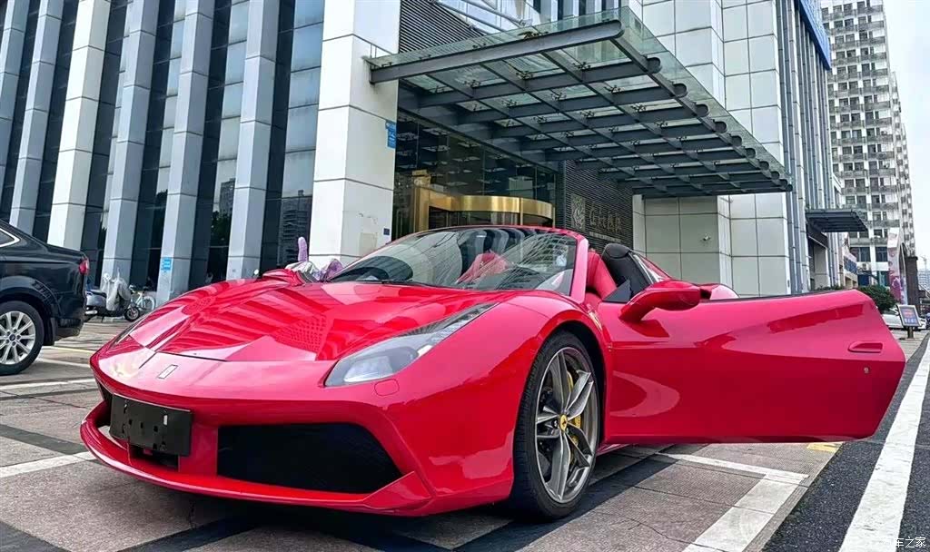 Ferrari 488, 2018 2