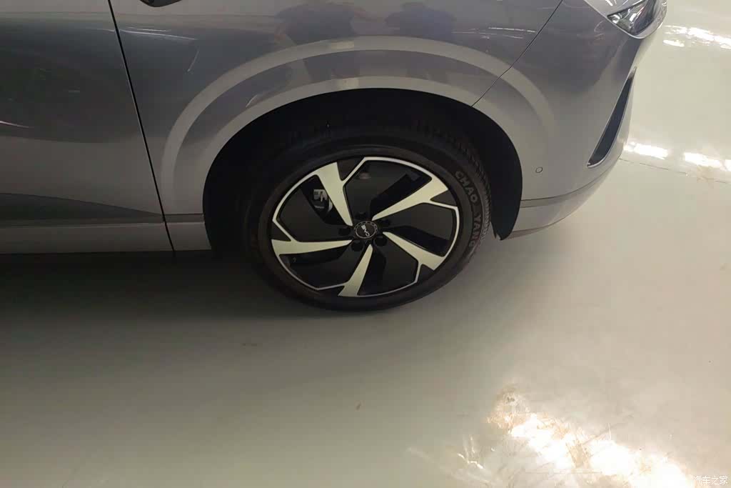 BYD HiAce, 2026 6