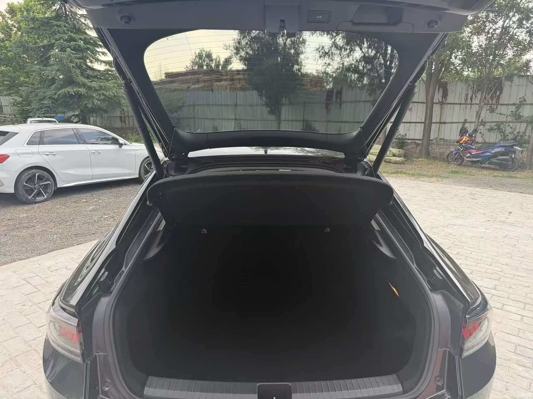 Volkswagen Lamando, 2022 14
