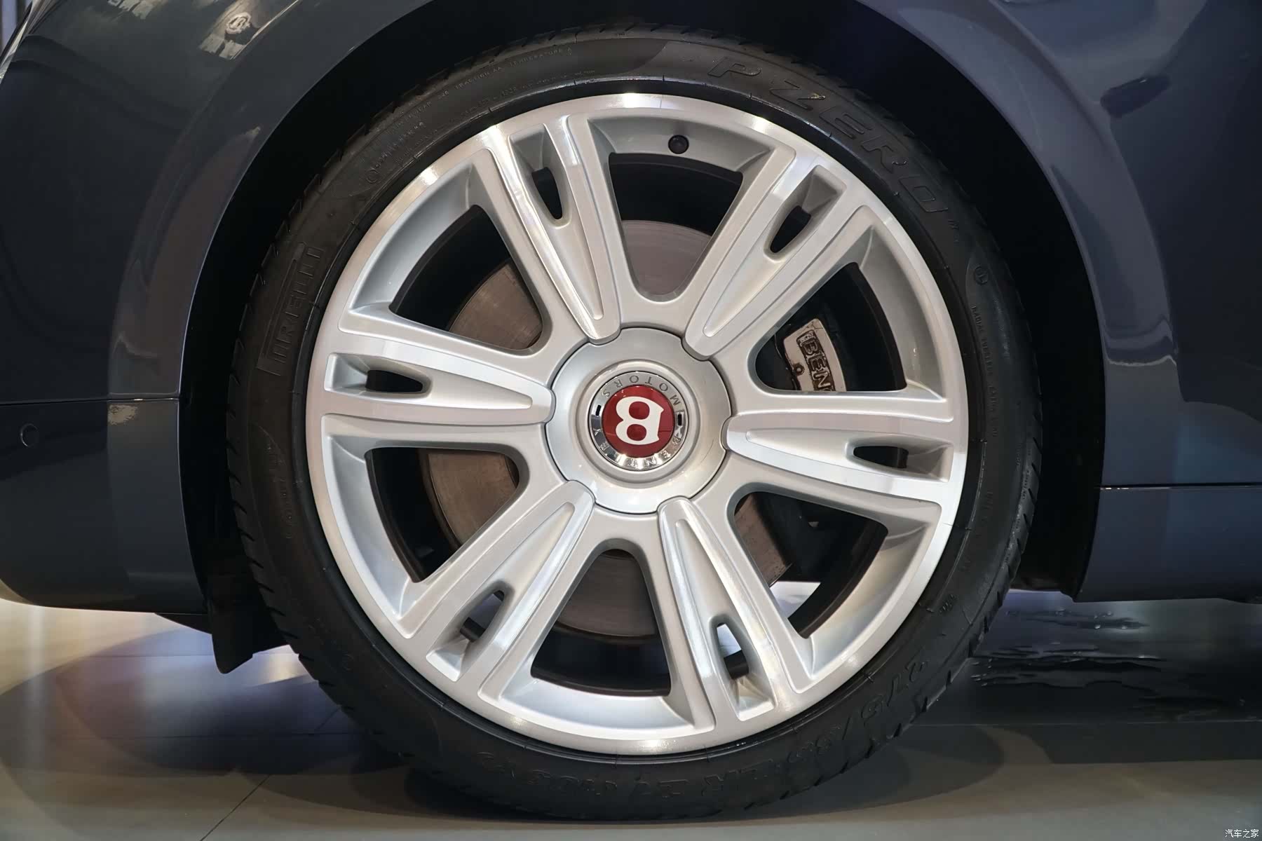 Bentley Flying Spur, 2014 24