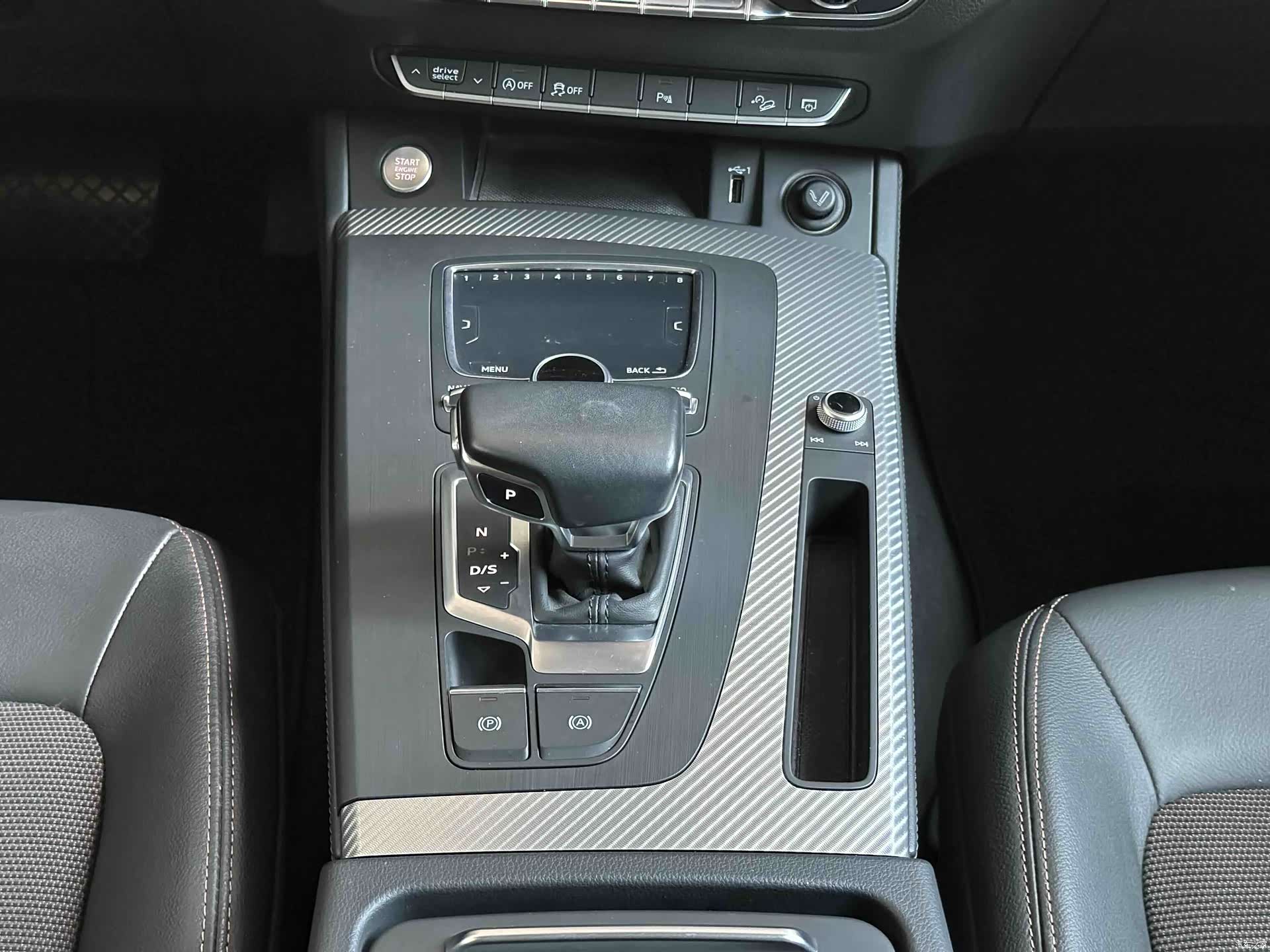 Audi Q5L, 2019 23