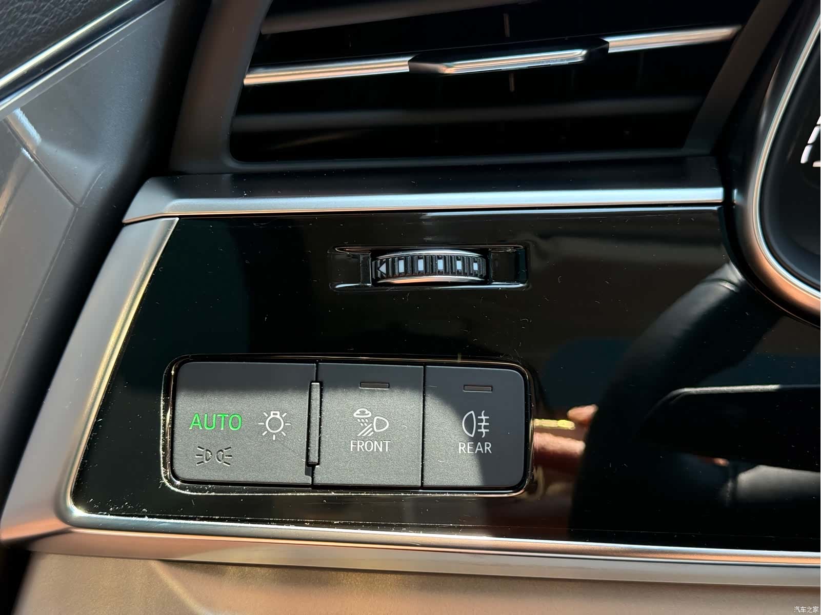 Audi Q7, 2024 13