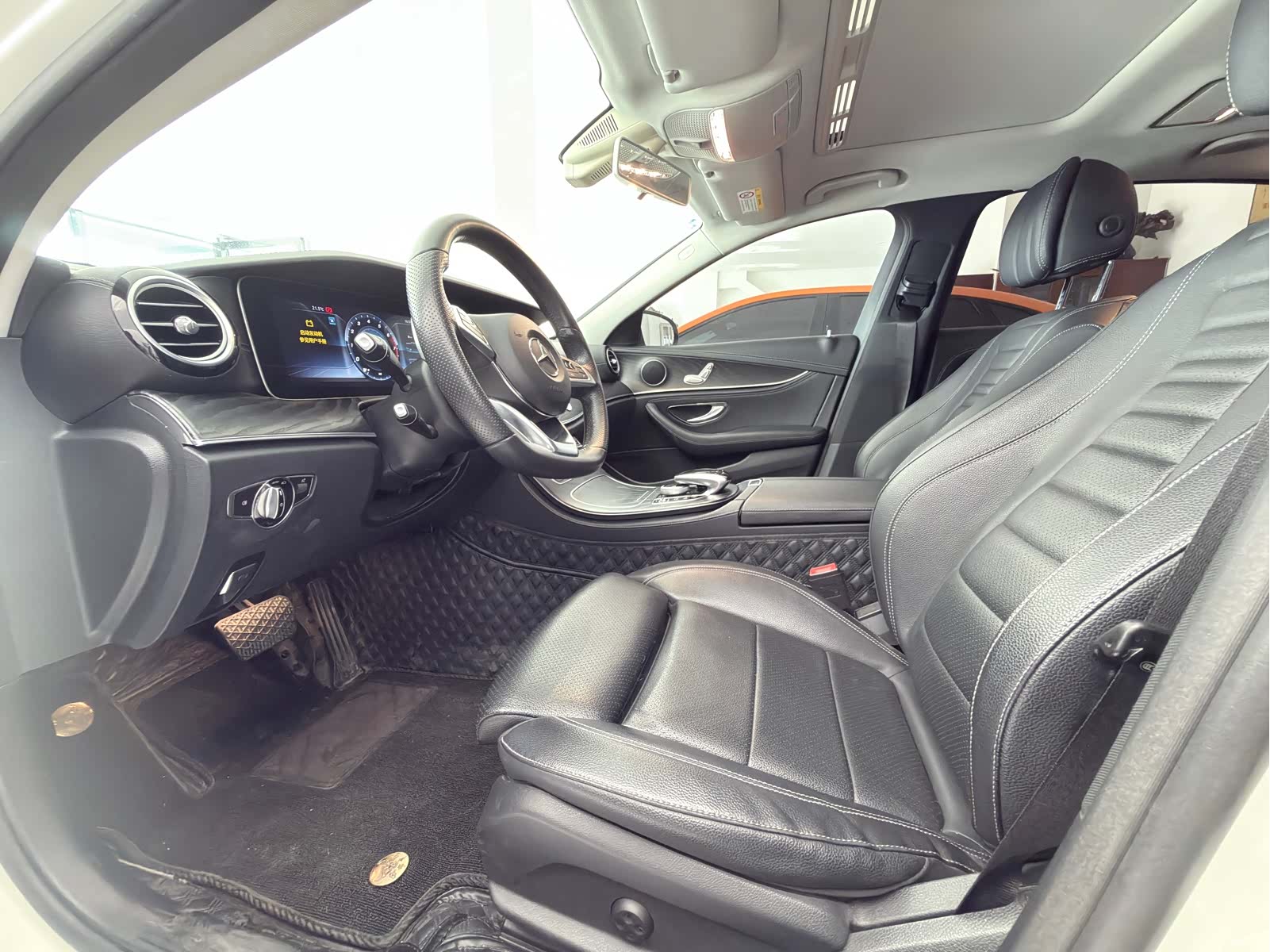 Mercedes-Benz E-Class, 2019 4
