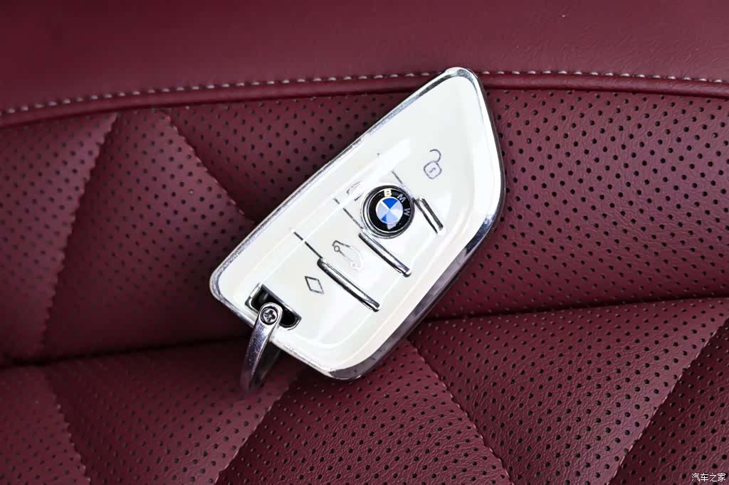 BMW X5, 2023 36