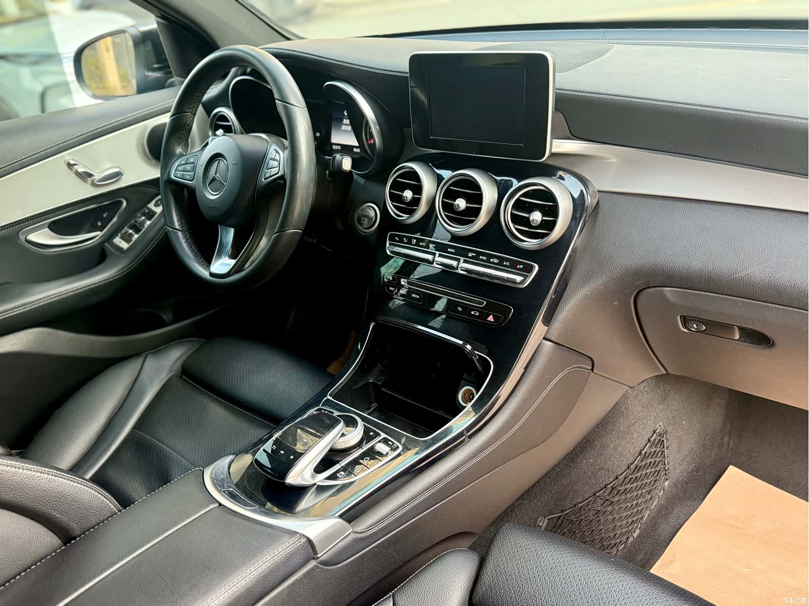 Mercedes-Benz GLC, 2018 18
