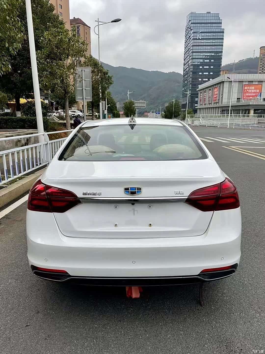 Geely Emgrand, 2019 все фото