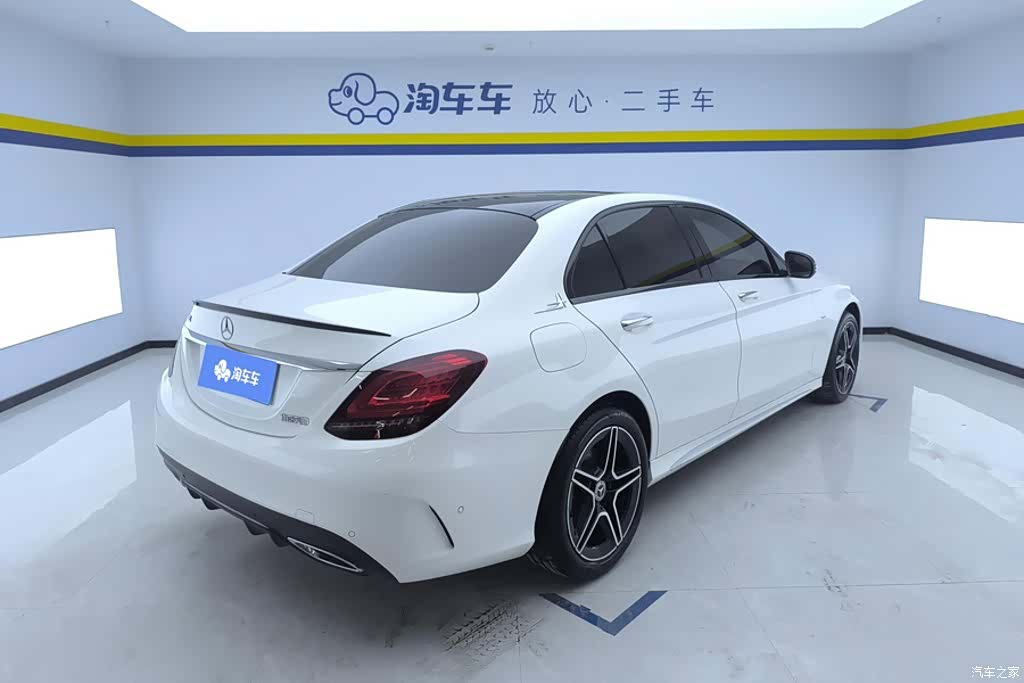 Mercedes-Benz C-Class, 2021 3