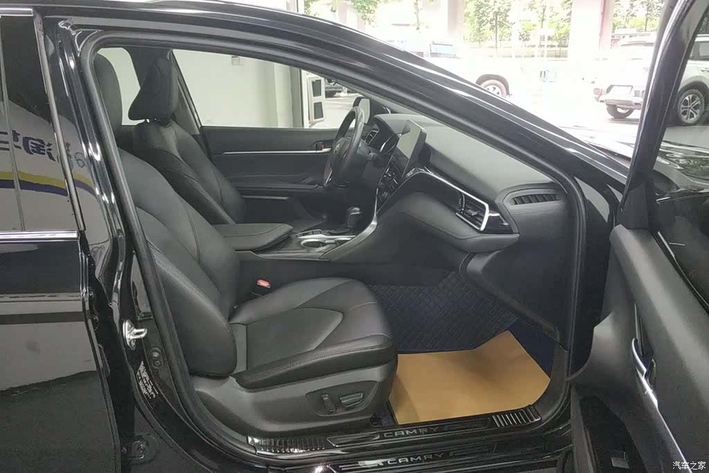 Toyota Camry, 2023 8