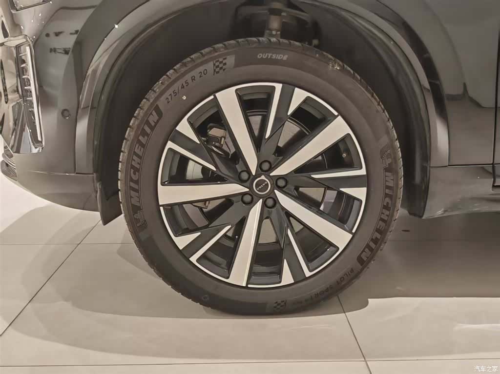 Volvo XC90, 2025 21