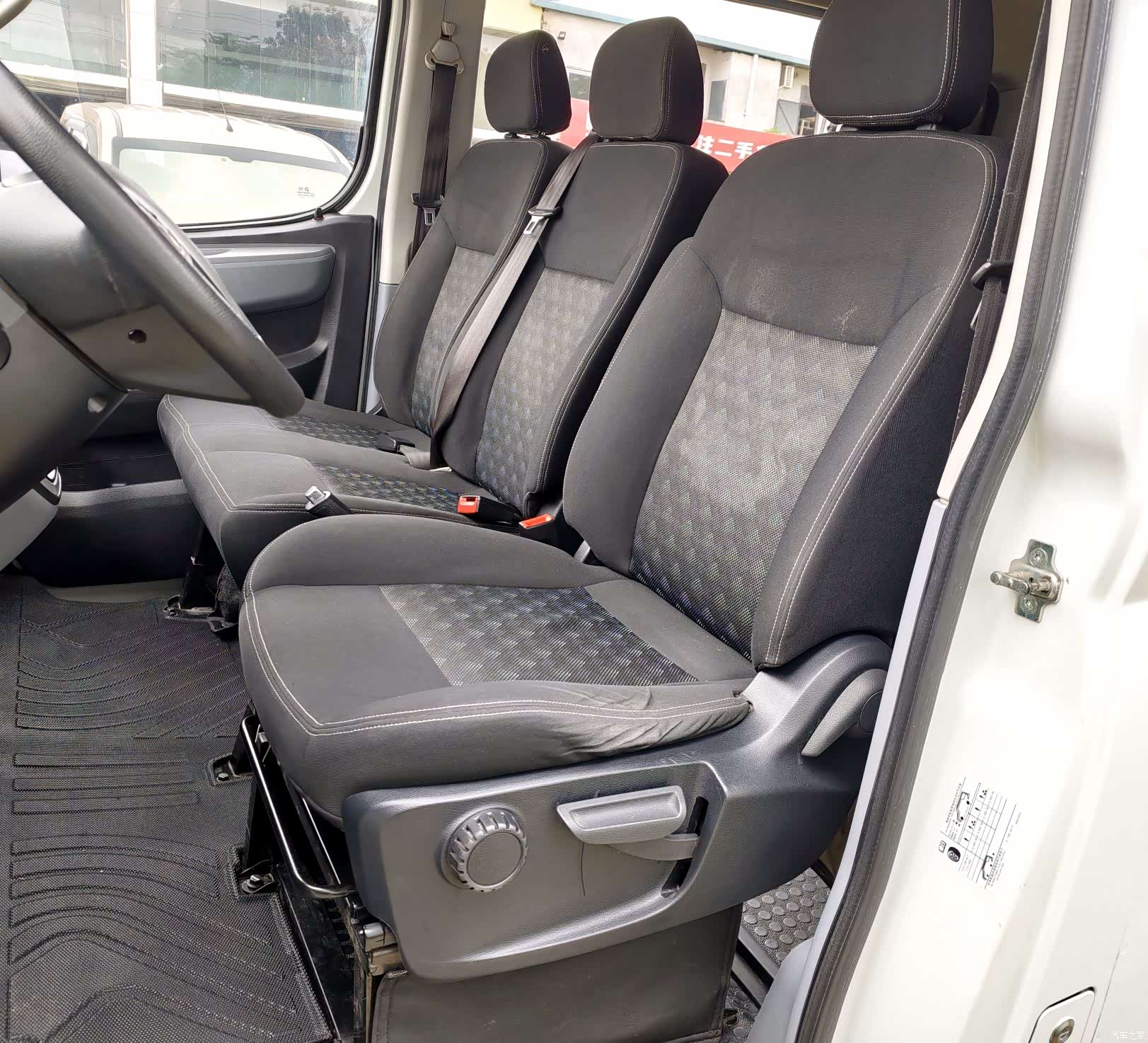 Maxus V80, 2022 14
