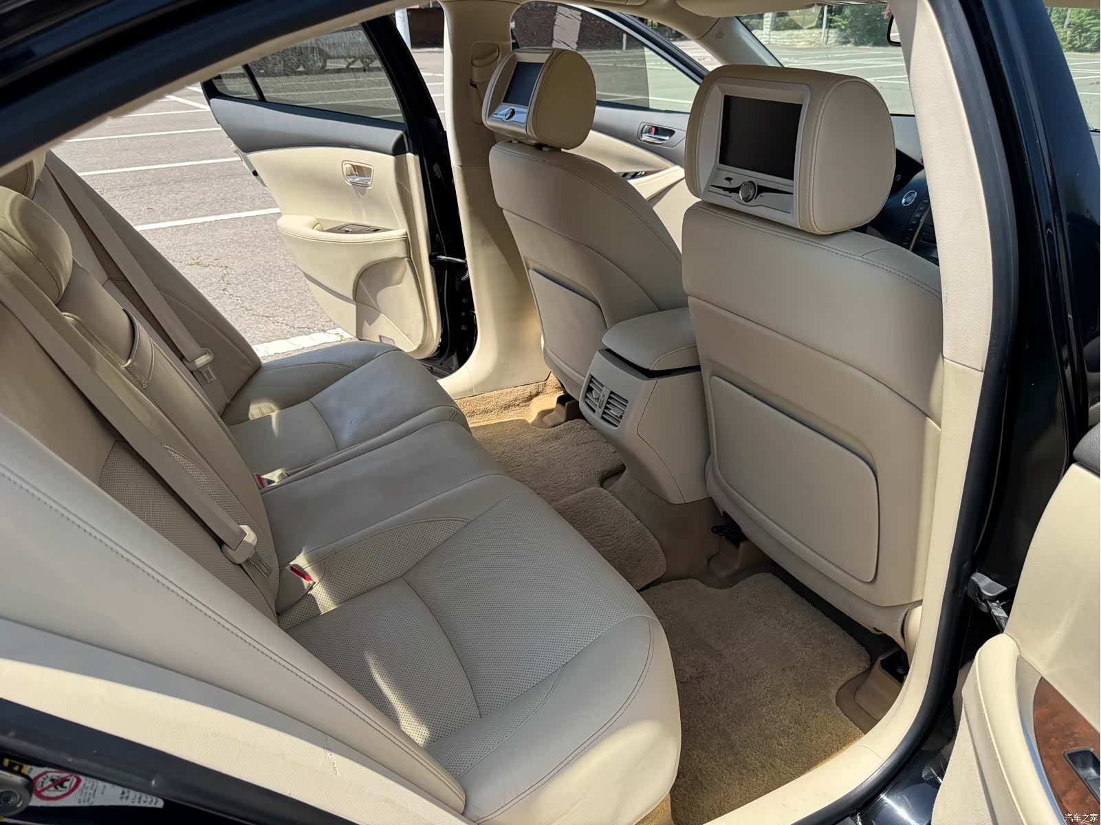 Lexus ES, 2011 14