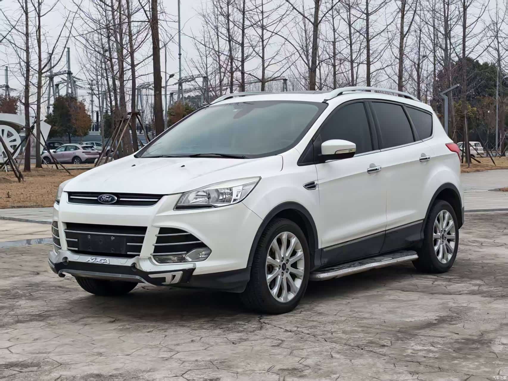 Ford Kuga, 2015 1
