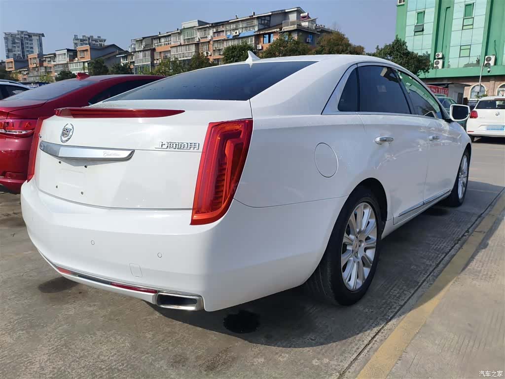 Cadillac XTS, 2015 7