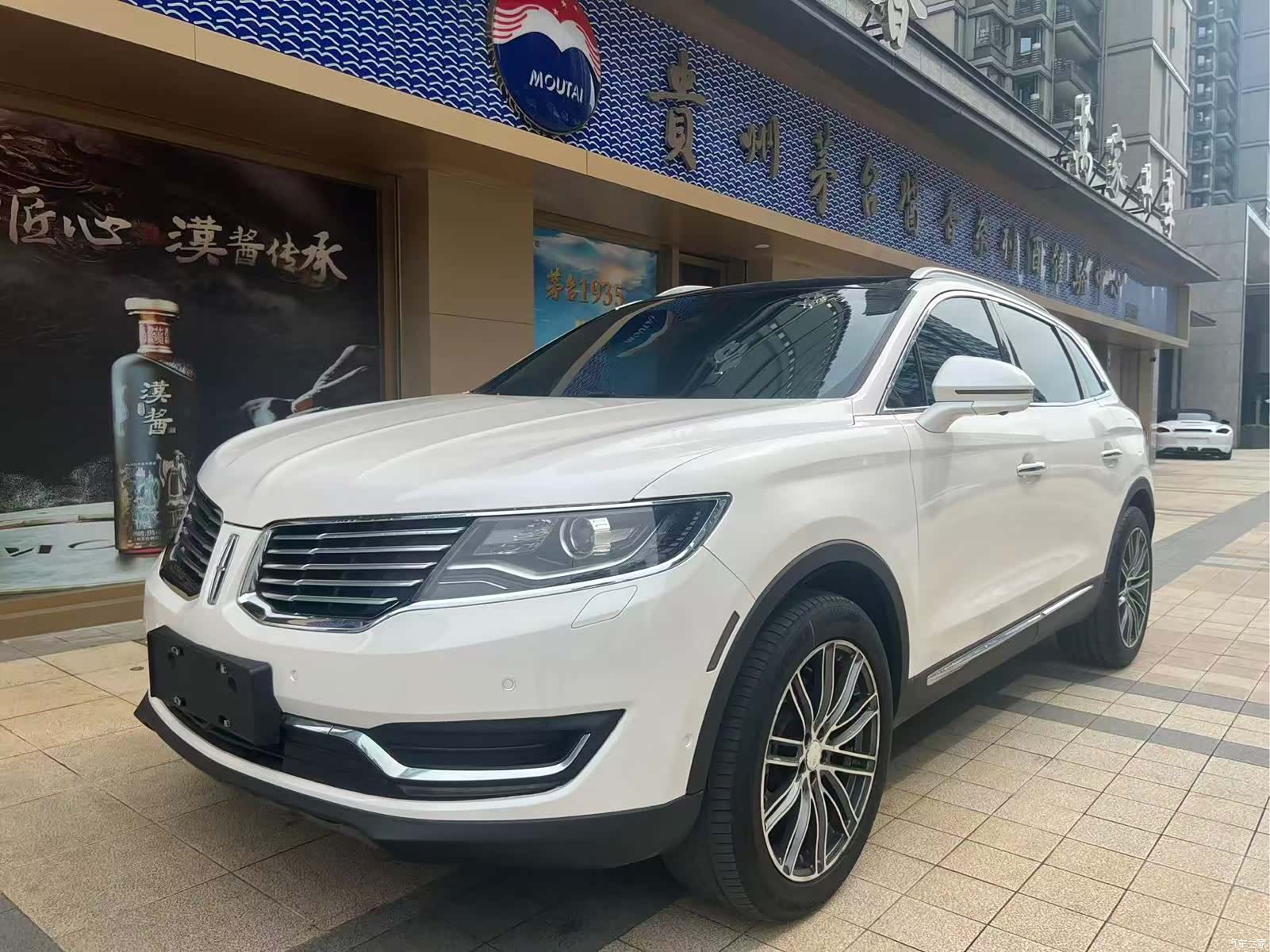 Lincoln MKX, 2018 1