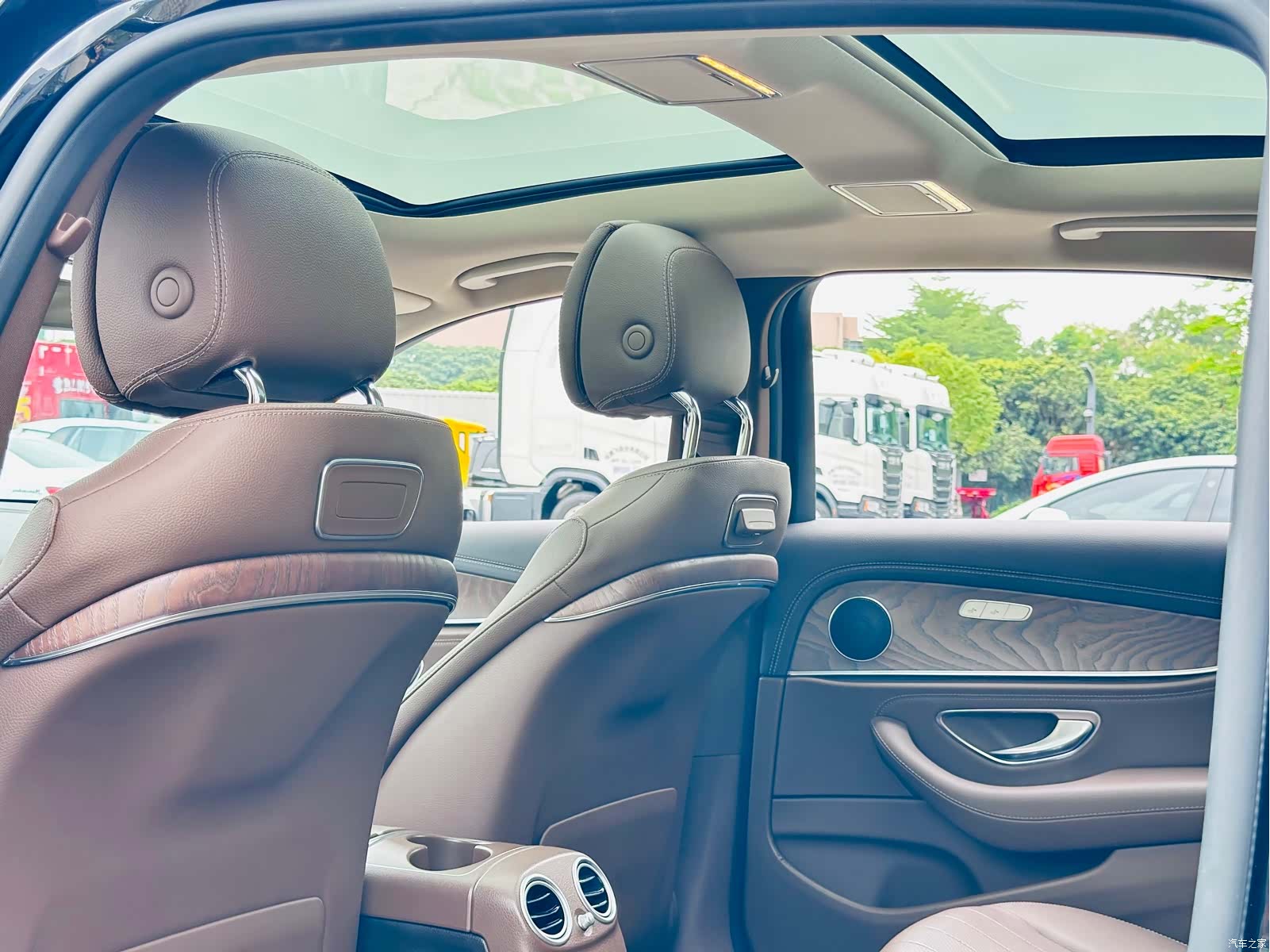 Mercedes-Benz E-Class, 2020 9