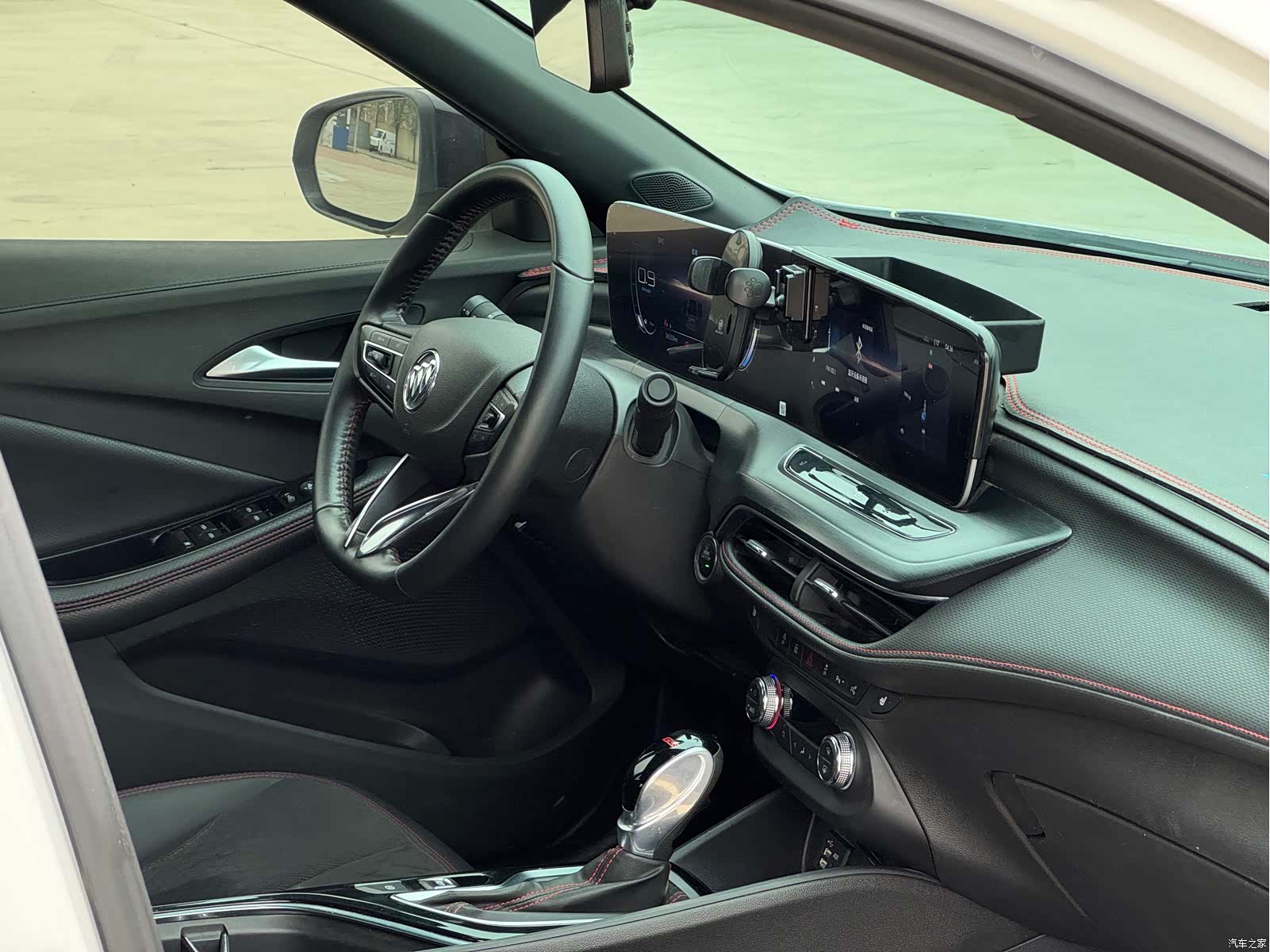 Buick Verano, 2022 15