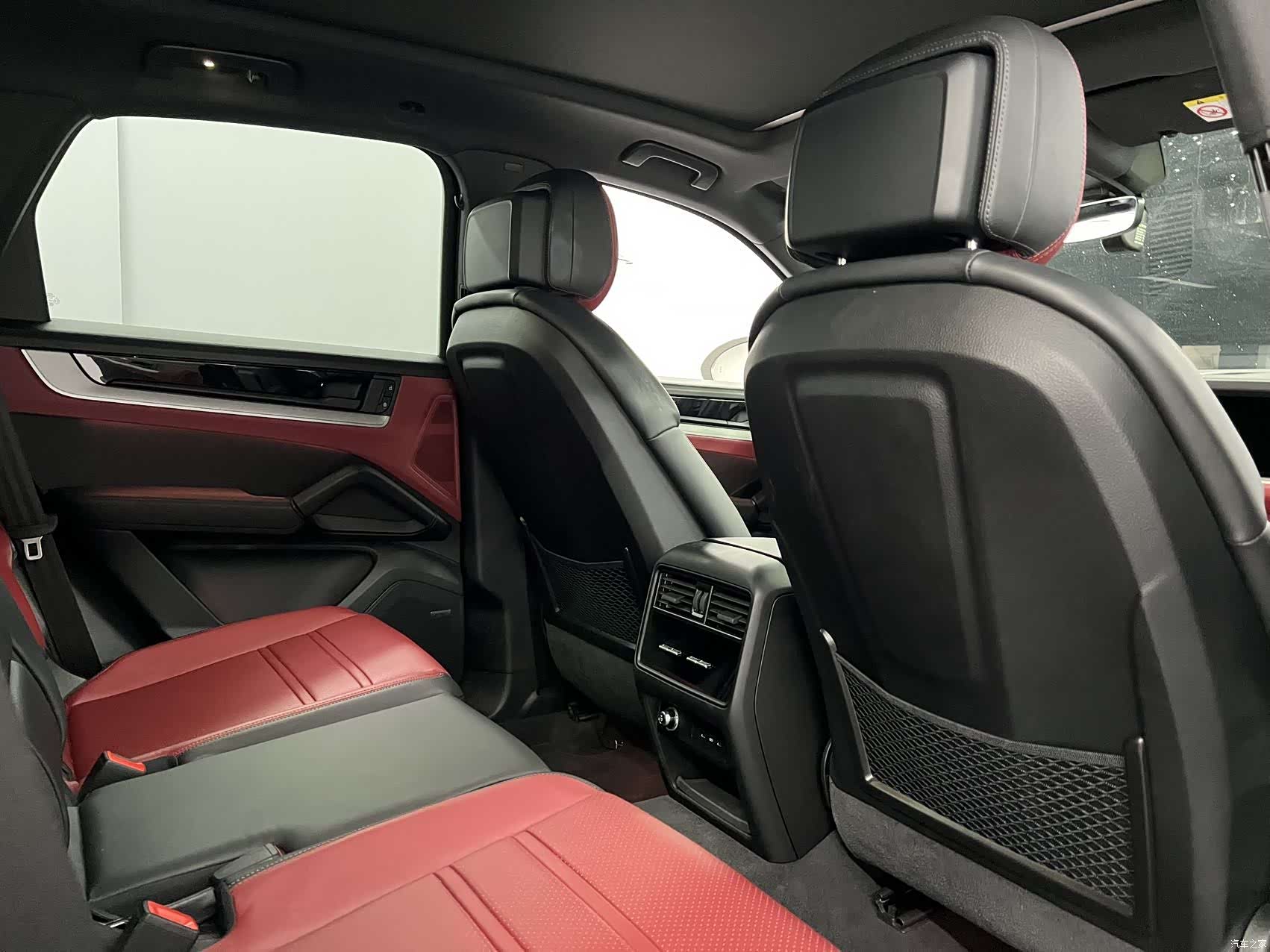 Porsche Cayenne, 2025 14