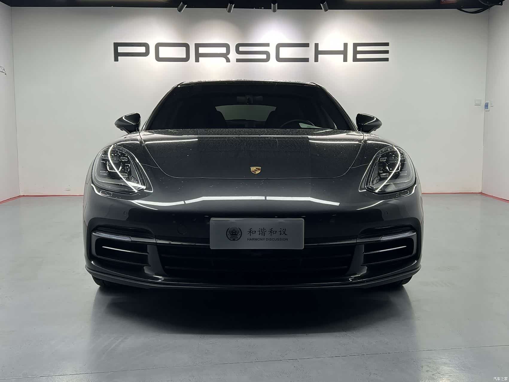 Porsche Panamera, 2018 2