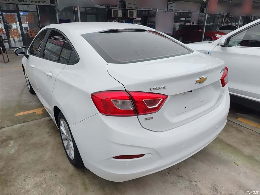 Chevrolet 320, 2018 все фото