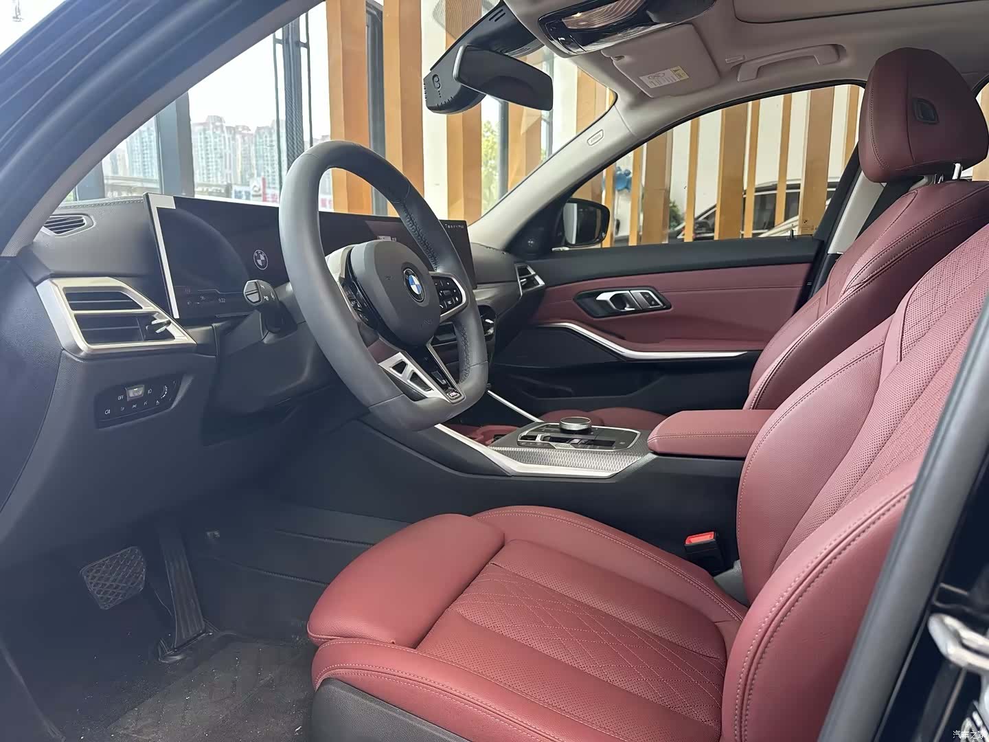 BMW 3 Series, 2025 все фото