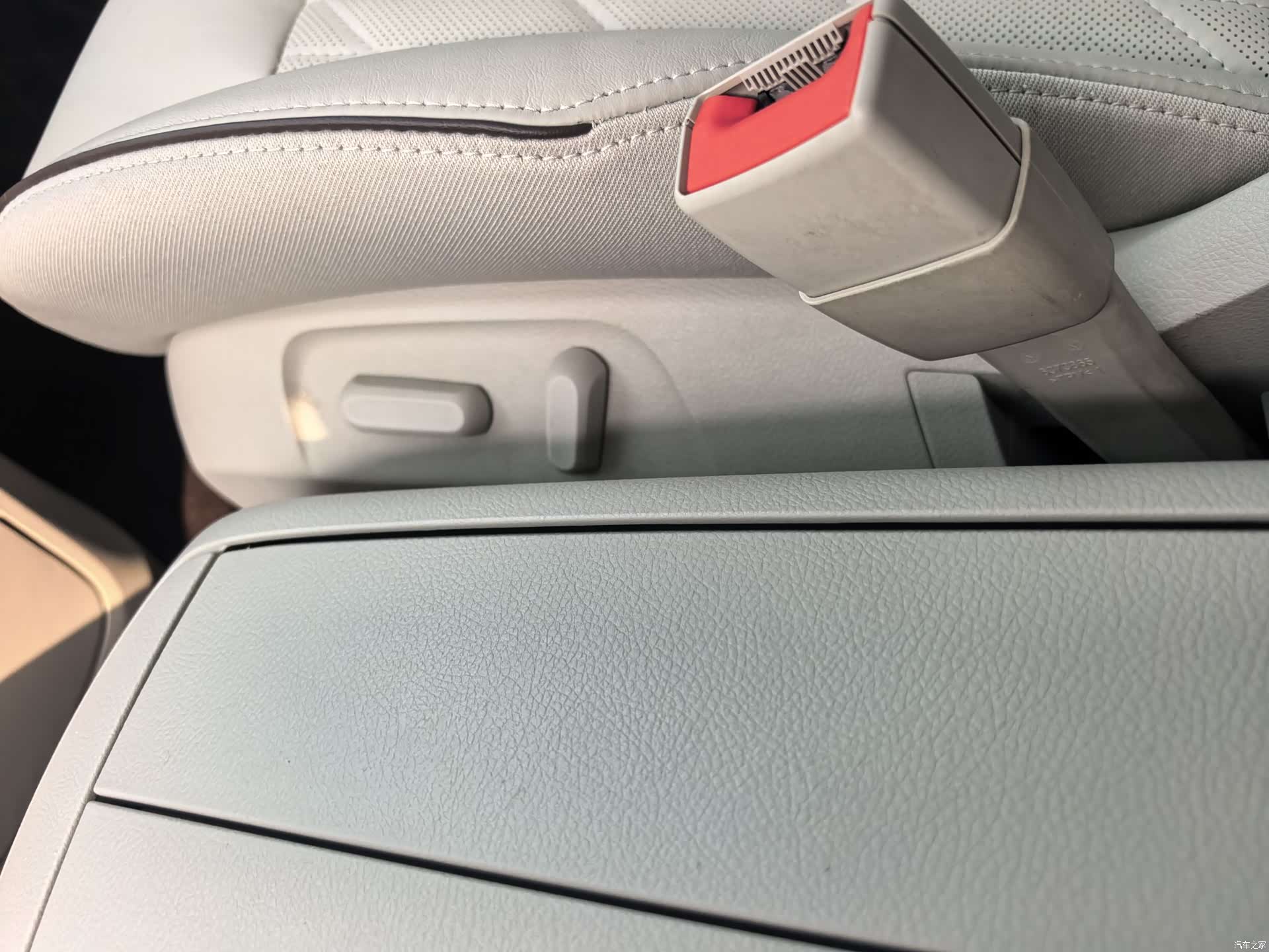 Buick GL8, 2022 8