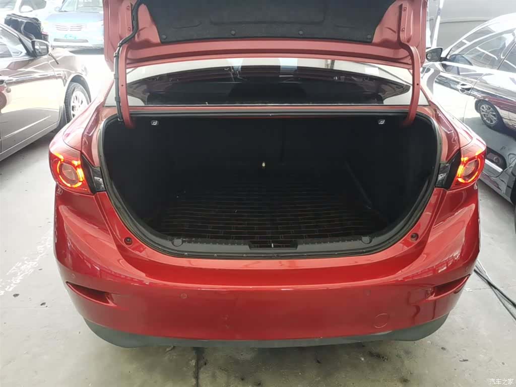 Mazda Mazda3, 2018 19