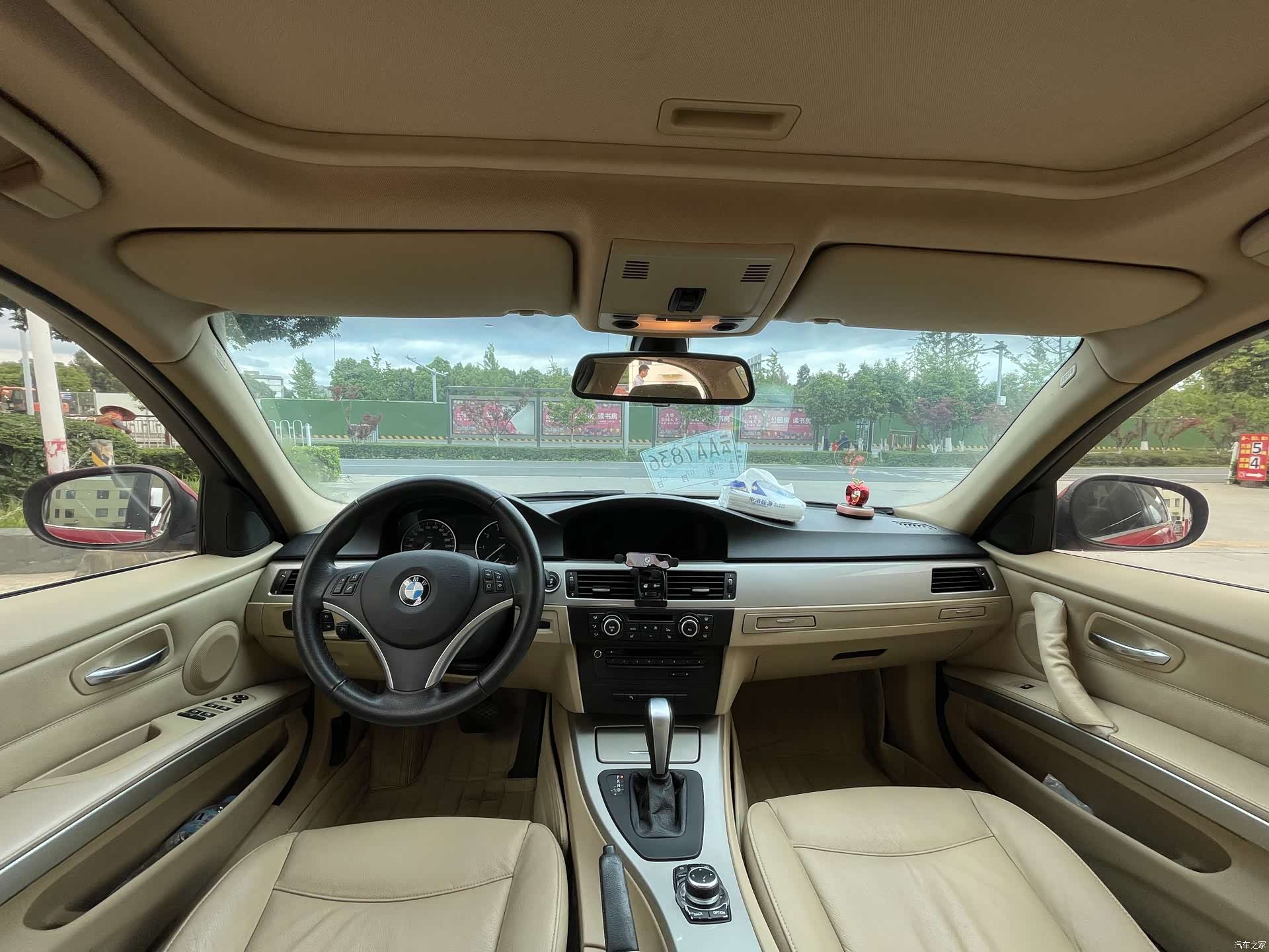 BMW 3 Series, 2012 9