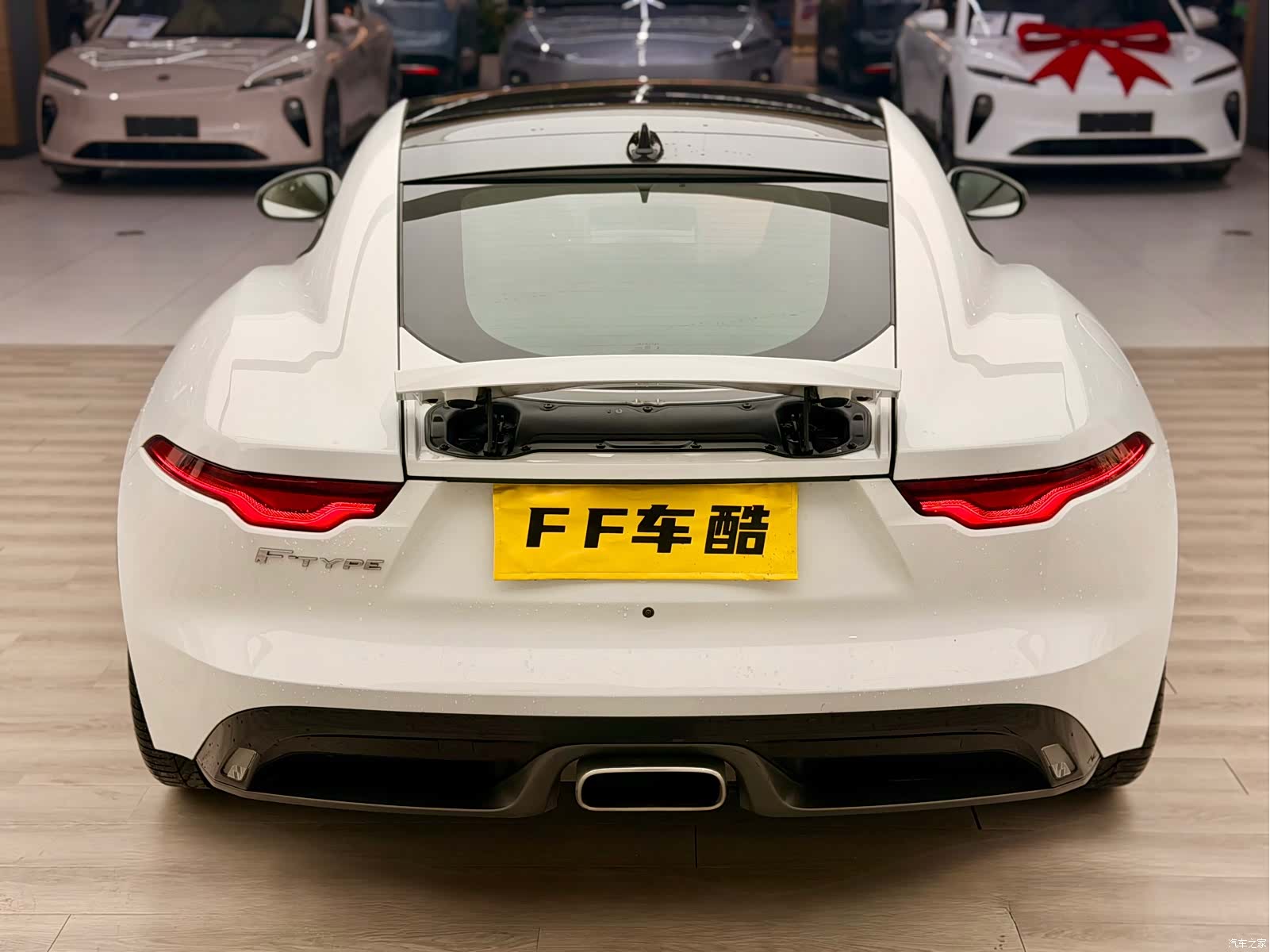 Jaguar F-TYPE, 2022 9