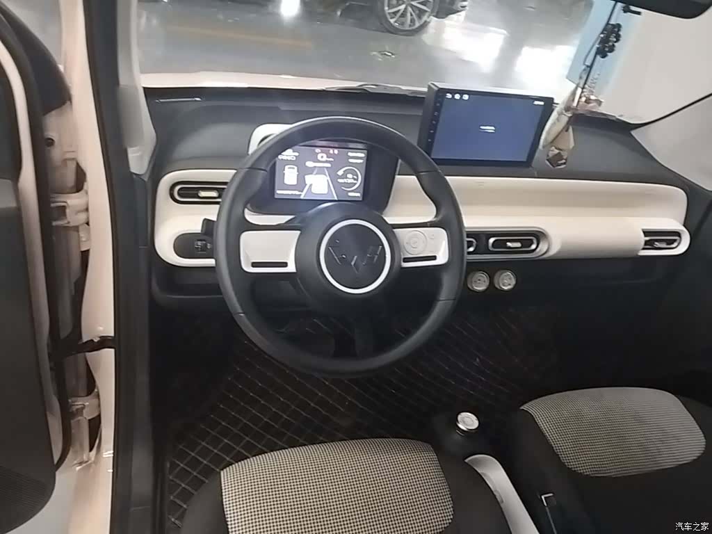 Wuling MINIEV, 2025 6