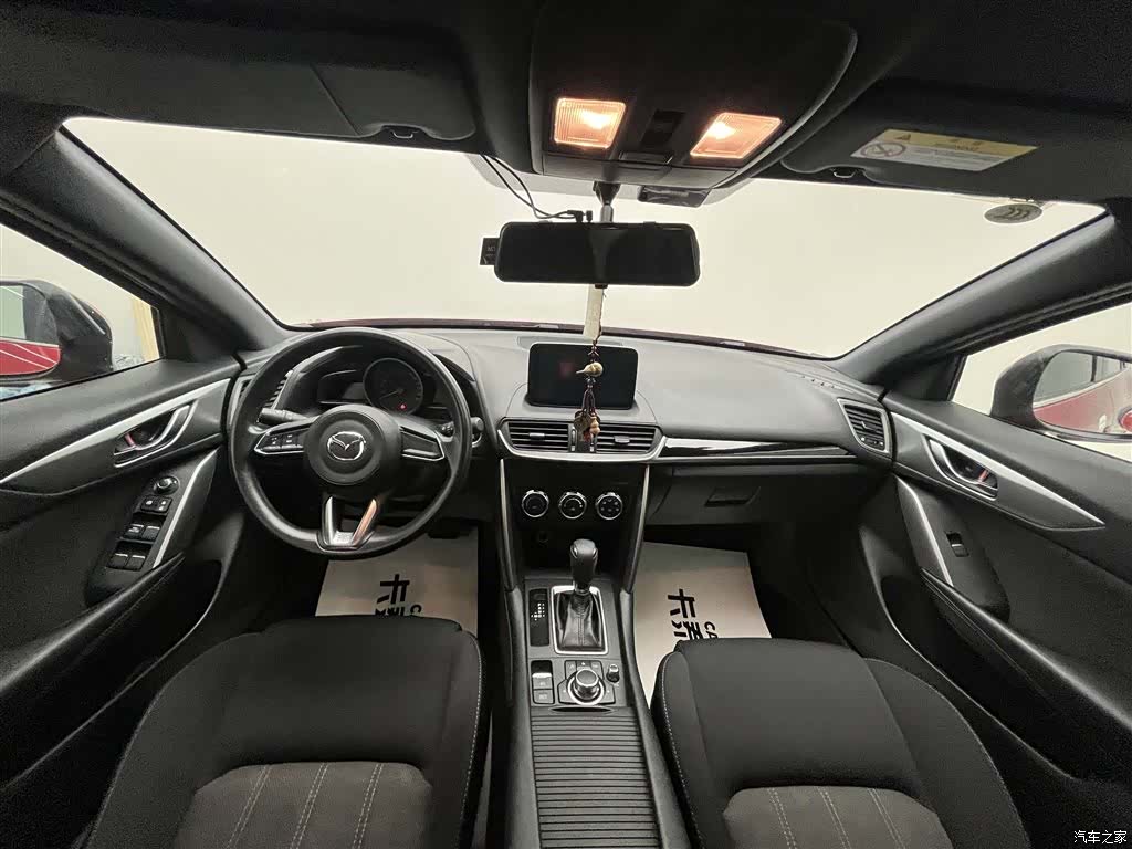 Mazda CX-4, 2019 10