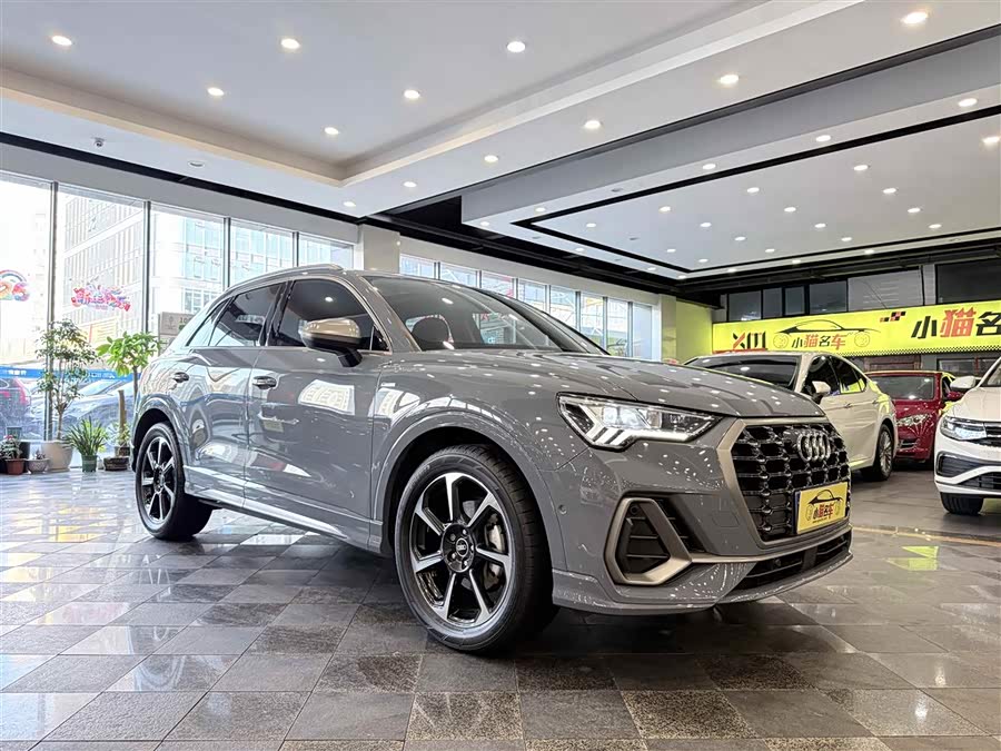Audi Q3 2022, фото 3