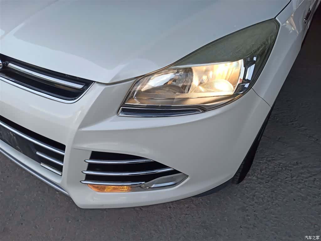 Ford Kuga, 2016 24