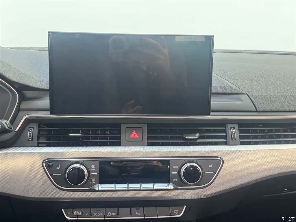 Audi A4, 2021 19