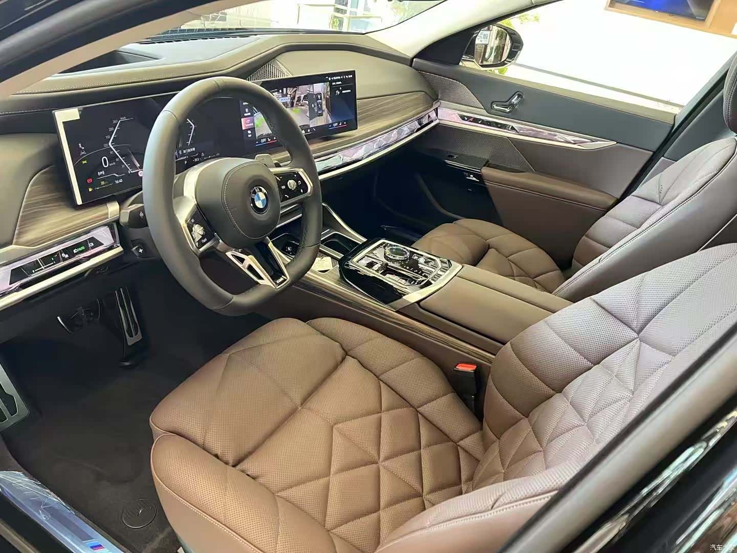 BMW 7 Series, 2025 13
