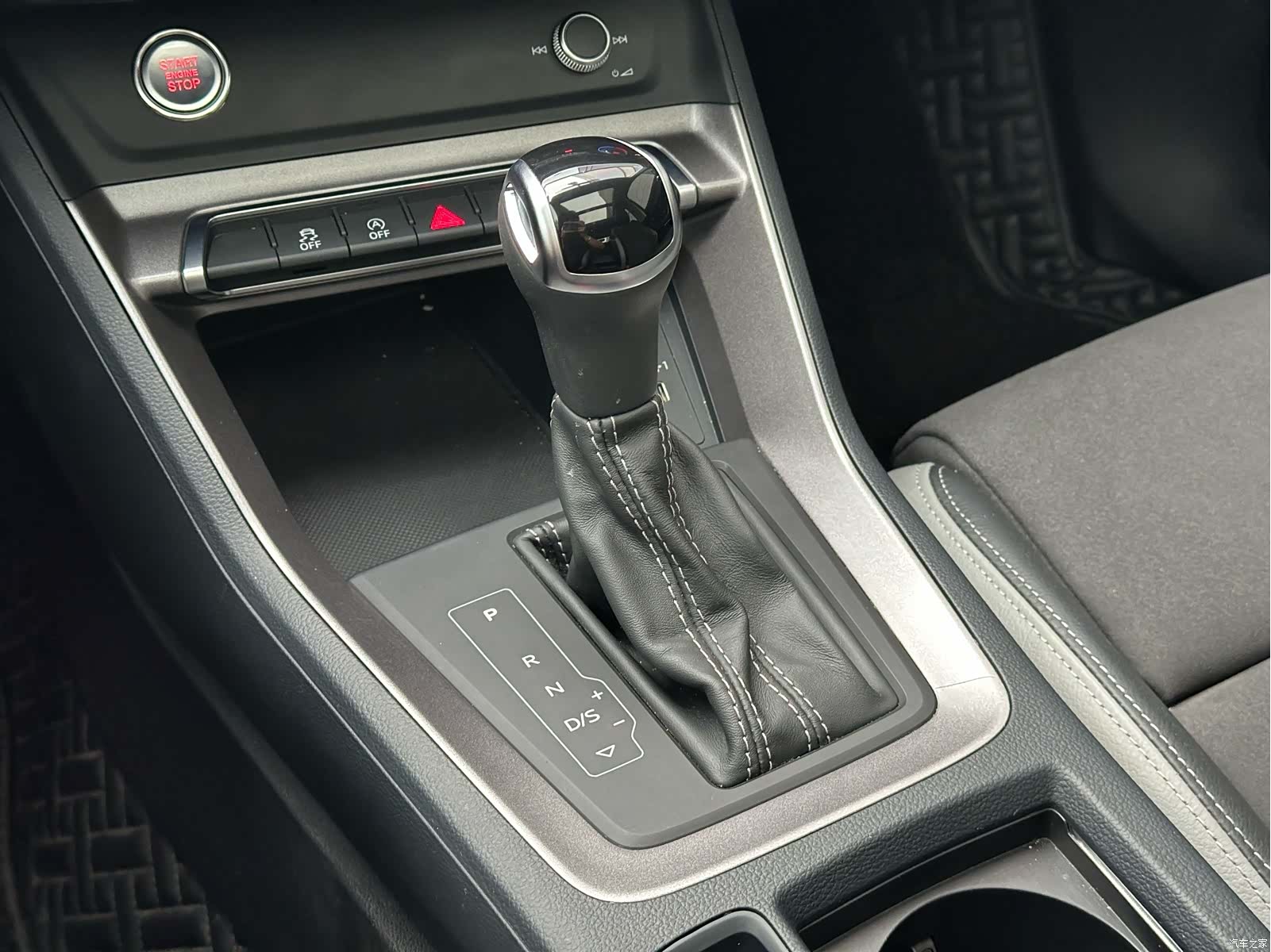 Audi Q3, 2022 13