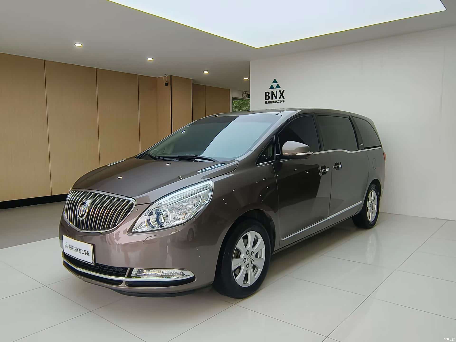 Buick GL8, 2016 1