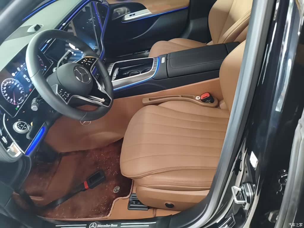 Mercedes-Benz E-Class, 2025 11