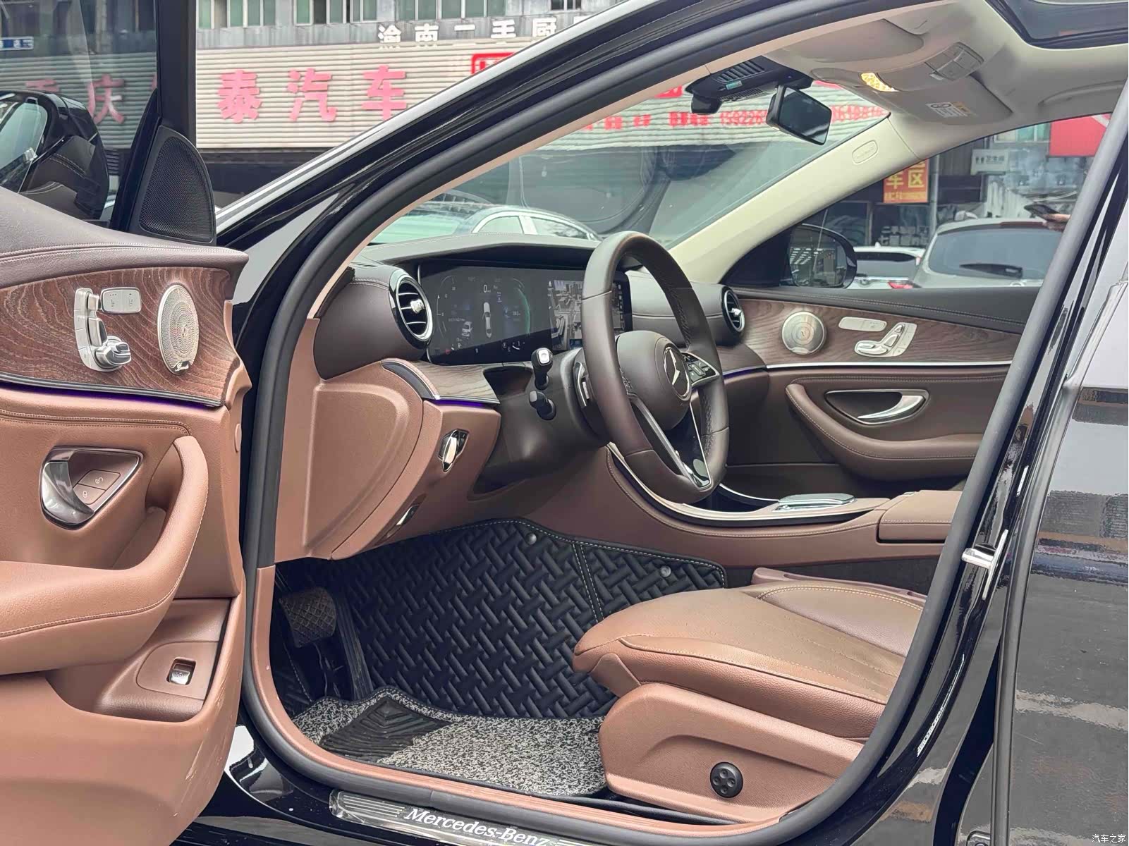 Mercedes-Benz E-Class, 2024 3