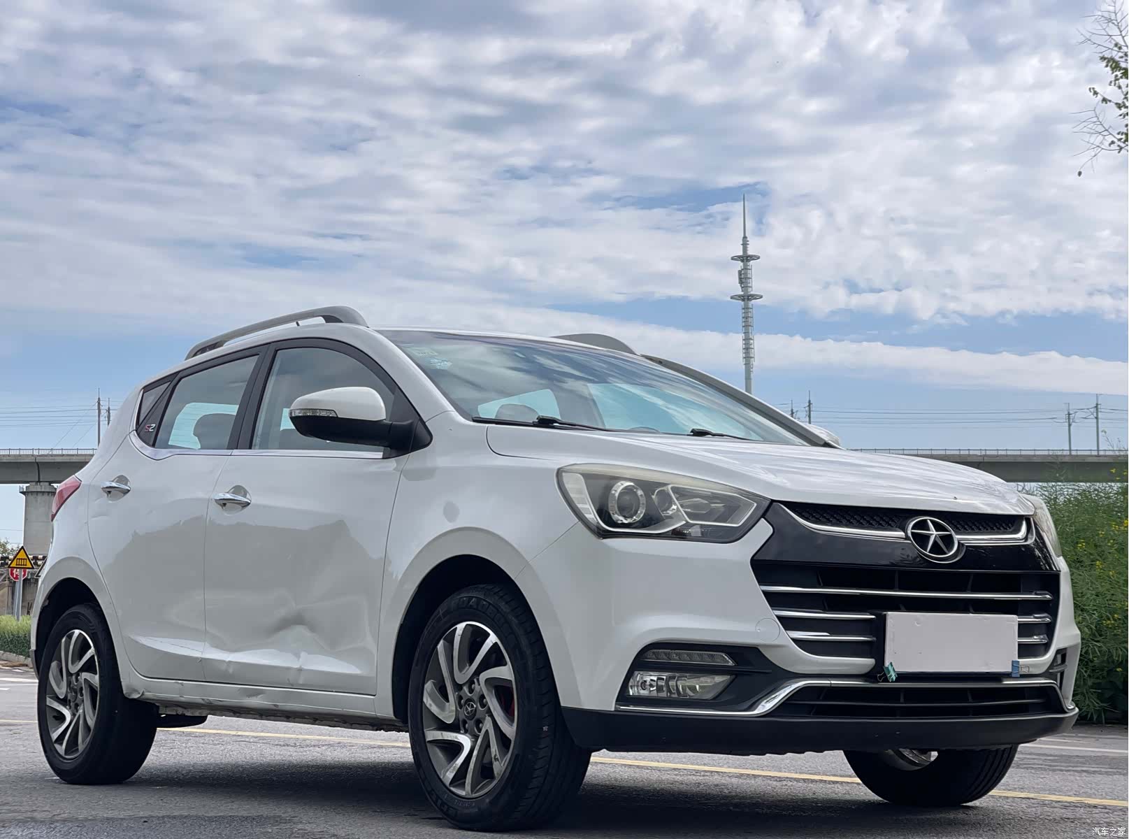 JAC S2, 2015 3