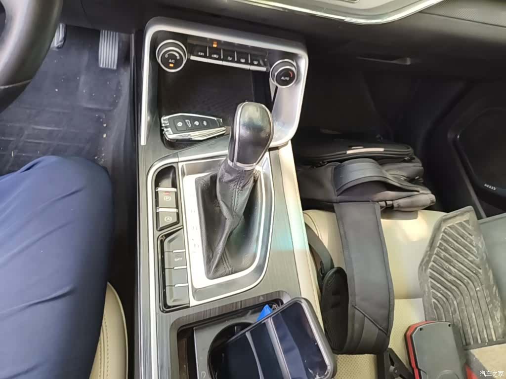 Geely Binray, 2018 10