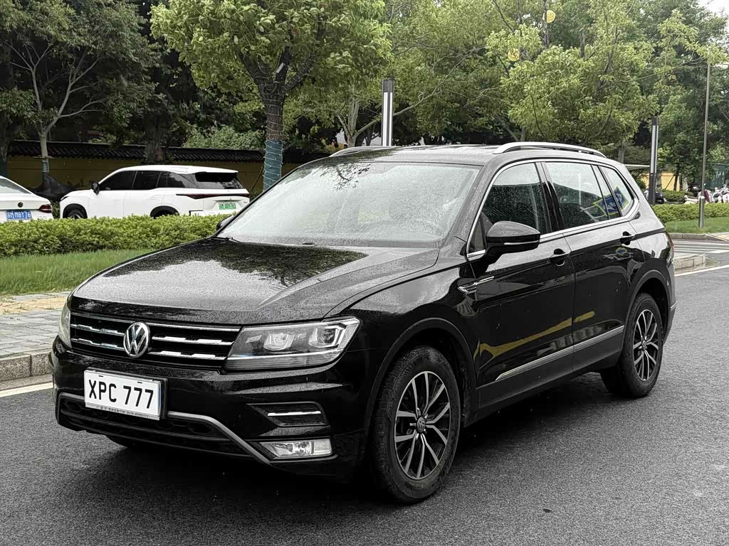 Volkswagen Tiguan L