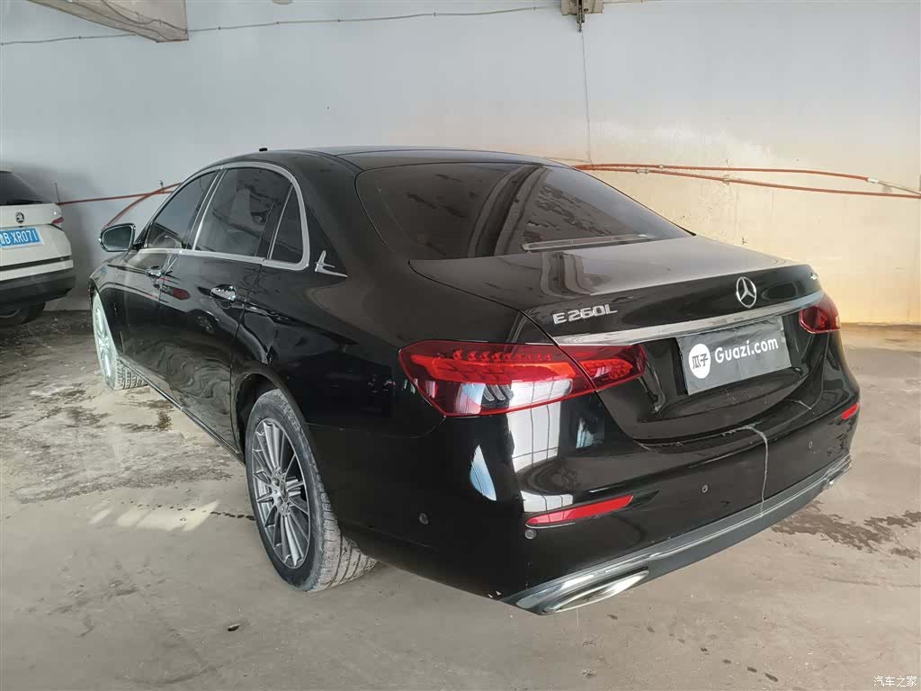 Mercedes-Benz E-Class, 2023 20