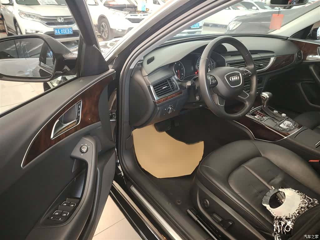 Audi A6L, 2014 9